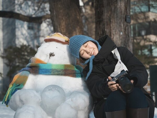 はかないからこそ心が動かされる…円山動物園に雪のアート  春までしか見られない芸術作品　サムネイル