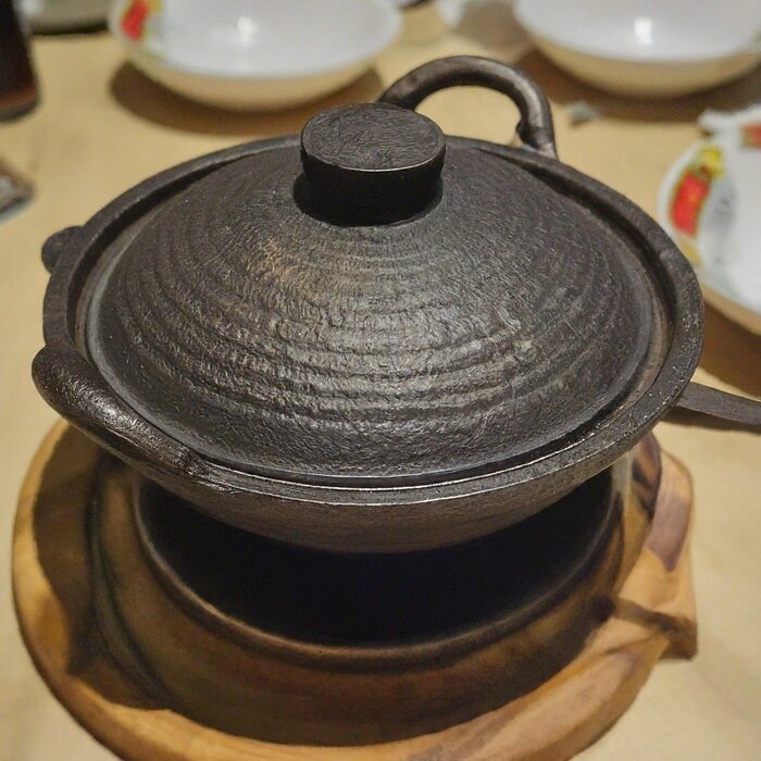 生成：鍋の画像.jpg
