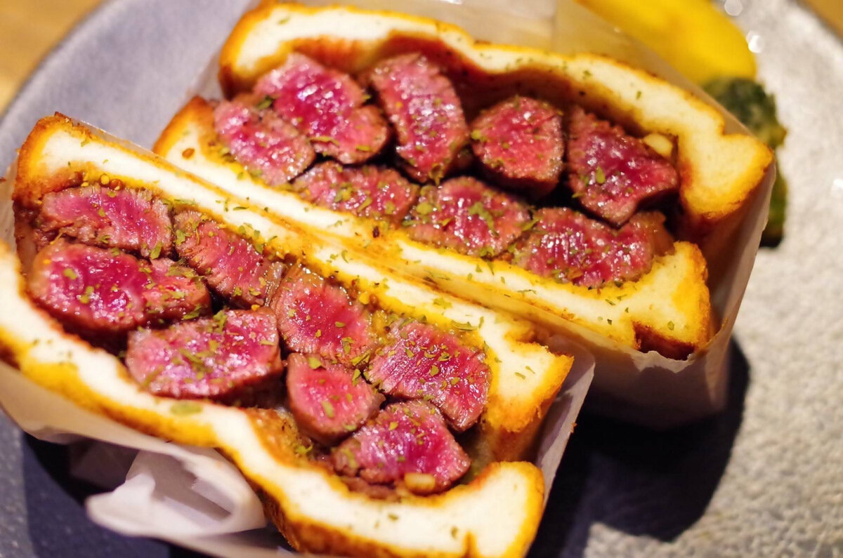 （天肉）ステーキサンド.jpg